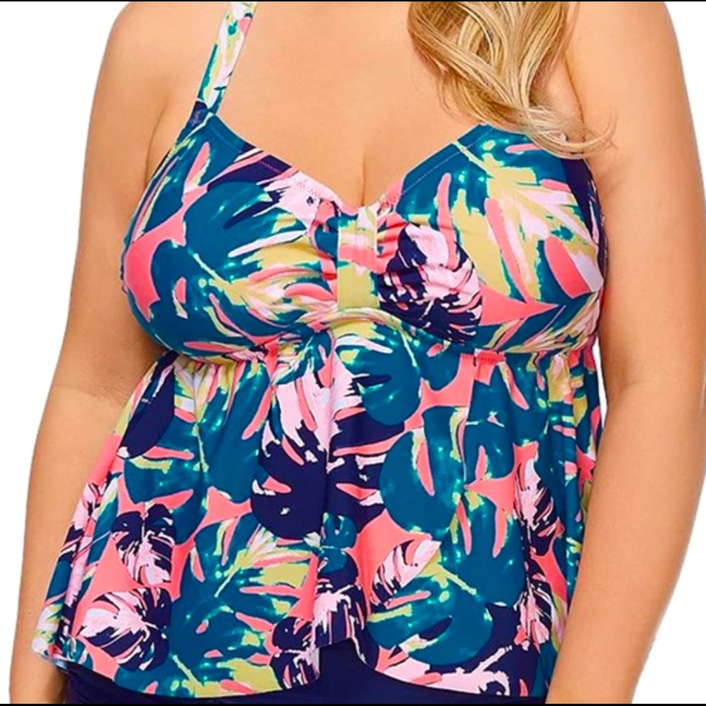 Raisins Curve Women’s Criss-Cross Tankini NWT